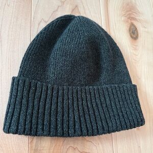 Time and Tru Dark Gray Knit Beanie
